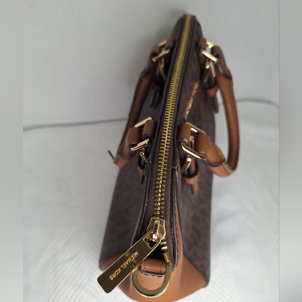 Michael Kors Ciara Womens Tan & Brown Signature Monogram Logo Satchel Bag Medium - Picture 3 of 16